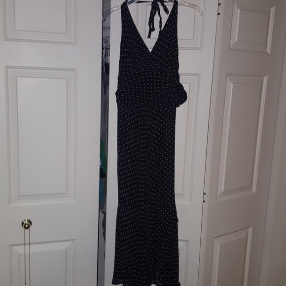 Dress - Picture 1 of 3